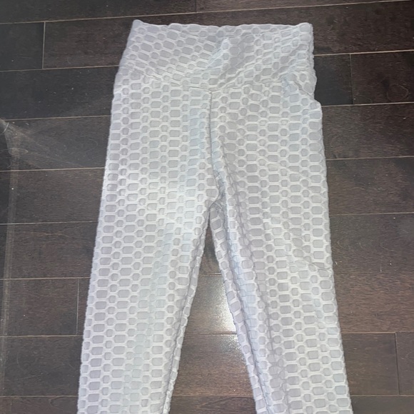 Brand new Tiktok leggings!! - Picture 1 of 5